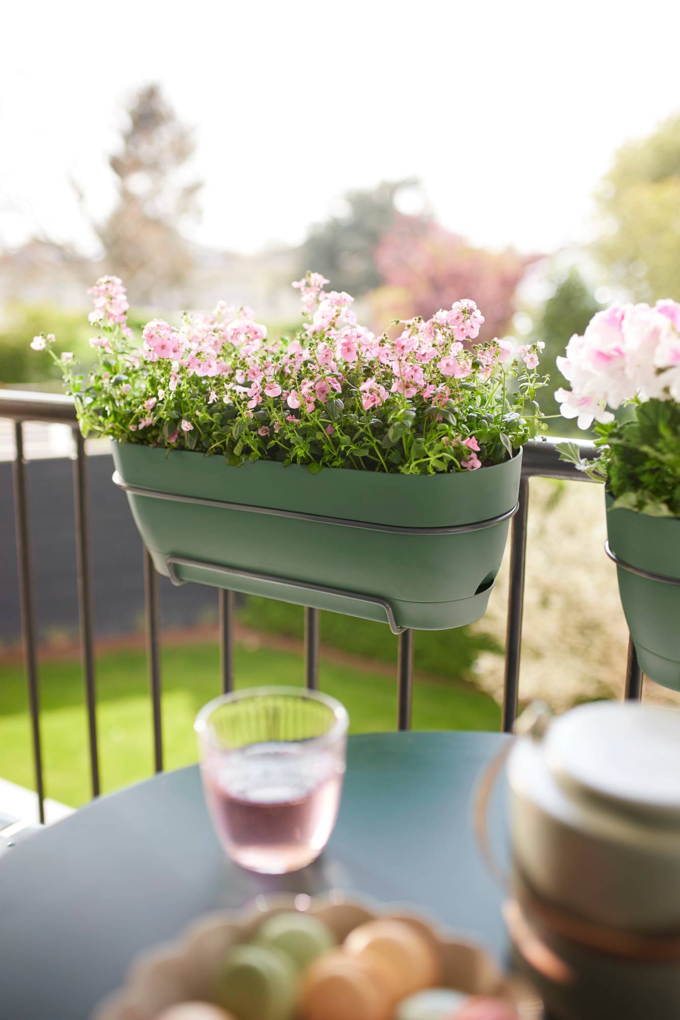 Blumenkasten 50 Cm In Weiß Geländertopf Blumentopf Hängetopf Für Balkon - Foto 6